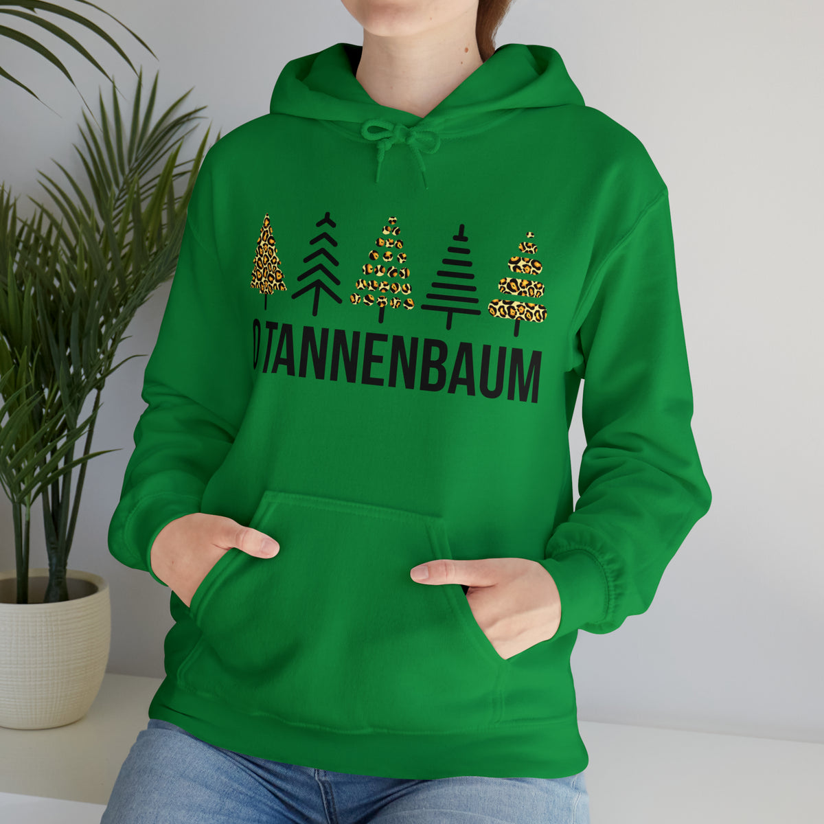 Tannenbaum Leopard Print Christmas Tree Shirt | German Christmas Gift | Unisex Hooded Sweatshirt