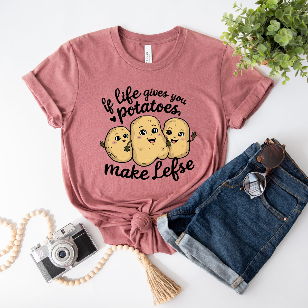 Cute Kawaii Minnesota Baking Shirt | If Life Gives You Potatoes Make Lefse T-shirt | Nordic Baking Gift |